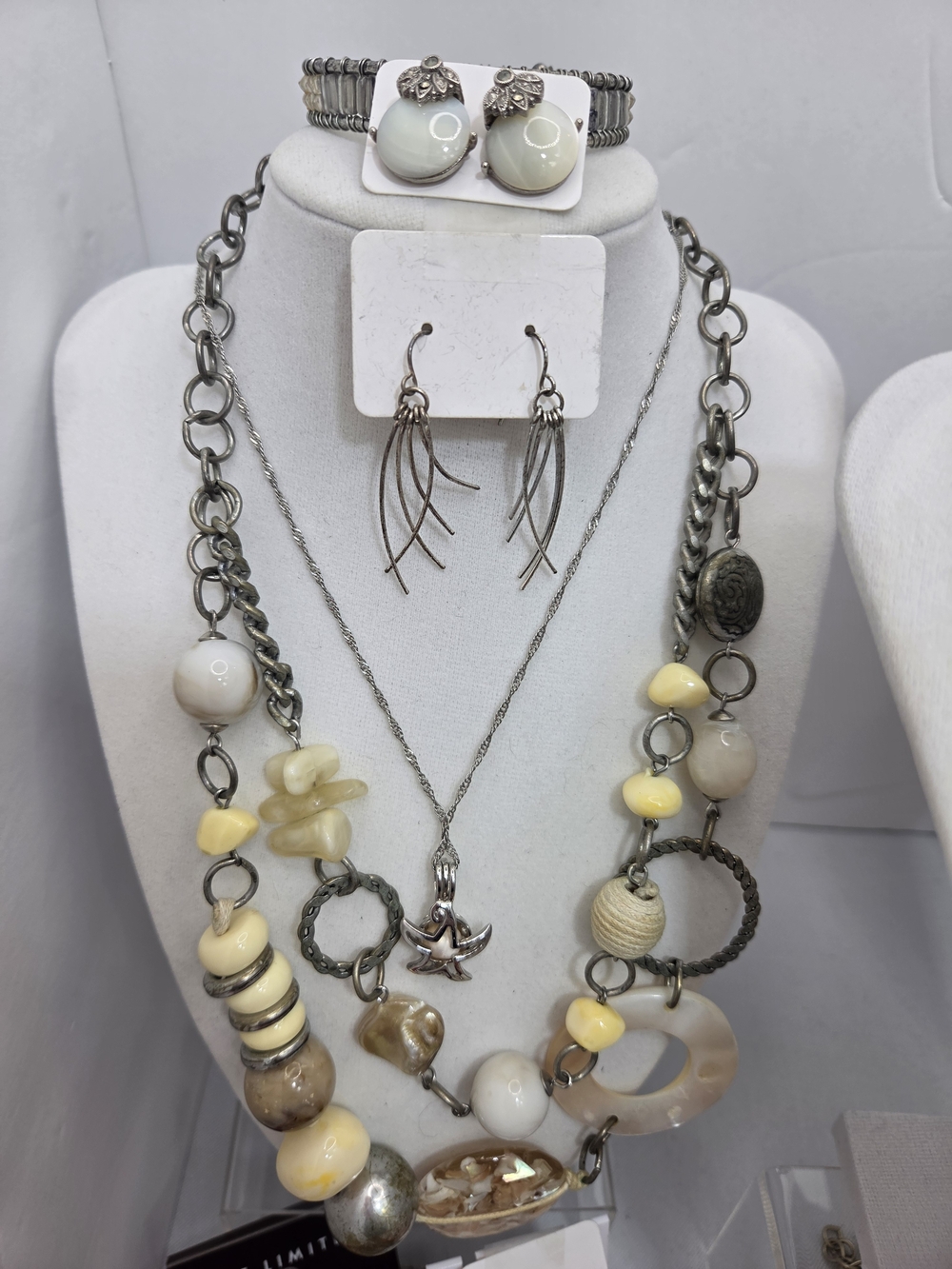 HUGE ​48pc Vintage & Modern Jewelry Lot CHICO'S LIMITED BPD Necklaces Earrings - Picture 6 of 16
